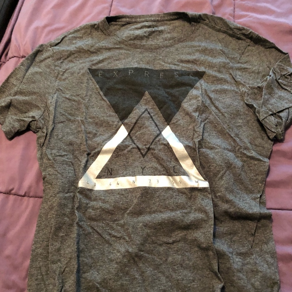 Express t-shirt, size L